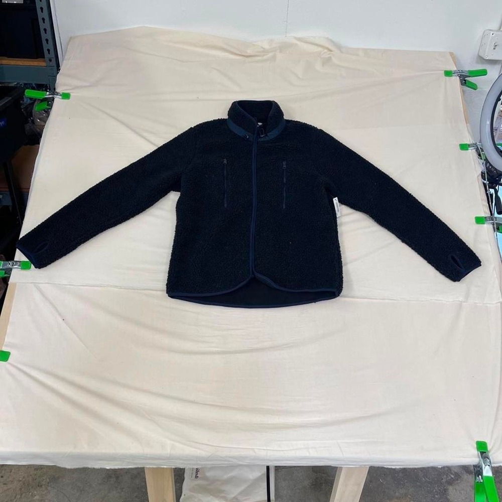 Amazon Essentials Black Sherpa Fleece Full-Zip Jacket – Size Medium